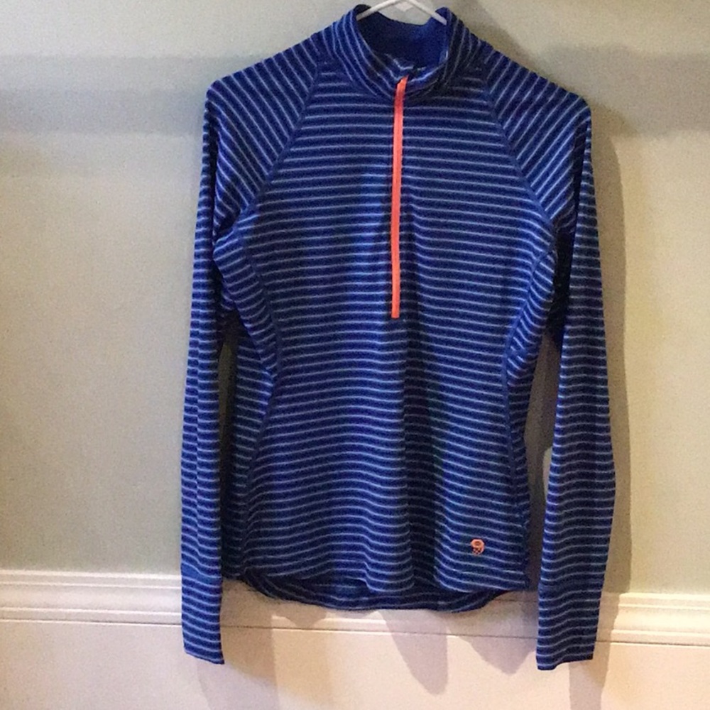 Mountain hardware athletic half zip